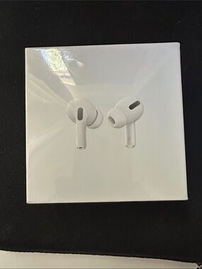Apple AirPods Pro Earbuds - White 1st gen ANC
